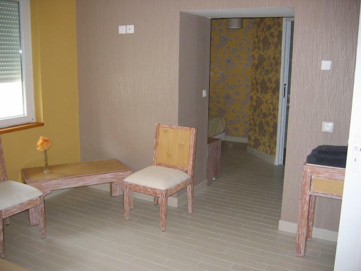 Champagne Et Chambres D'Hotes Pierre Trichet Trois-Puits Екстериор снимка