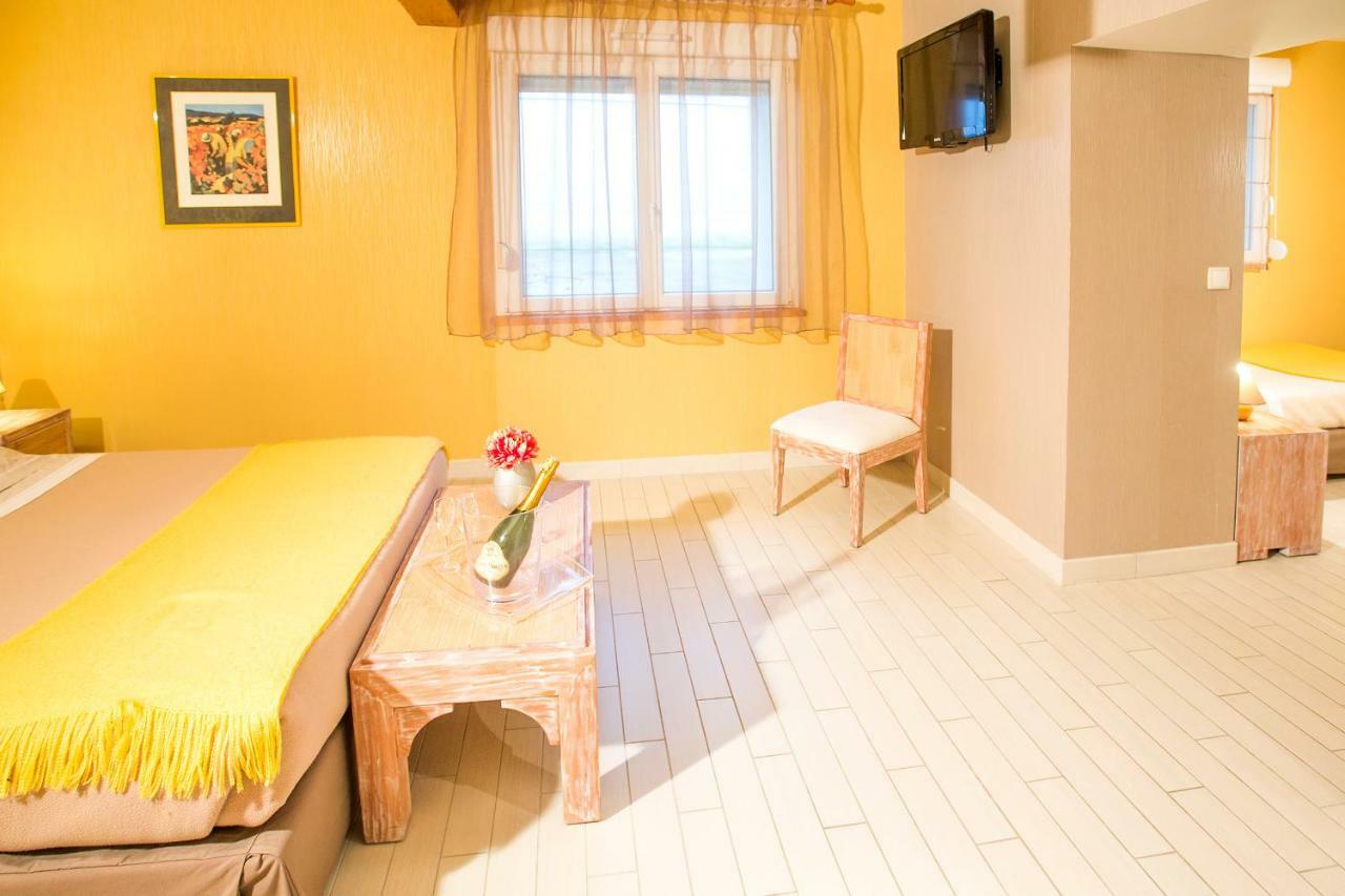 Champagne Et Chambres D'Hotes Pierre Trichet Trois-Puits Екстериор снимка